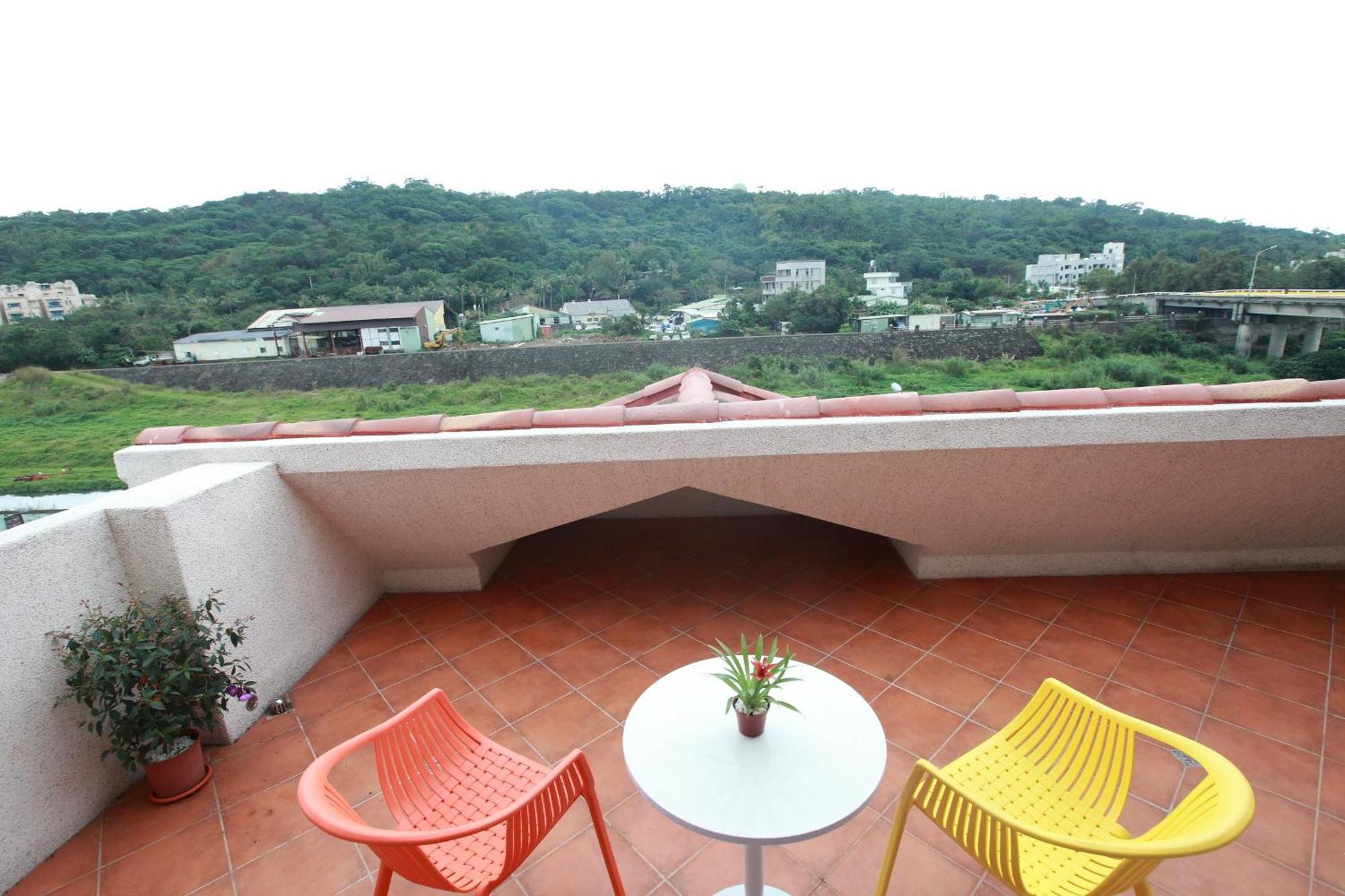 坡岸長堤民宿 Leveeside House Hualien City Ngoại thất bức ảnh